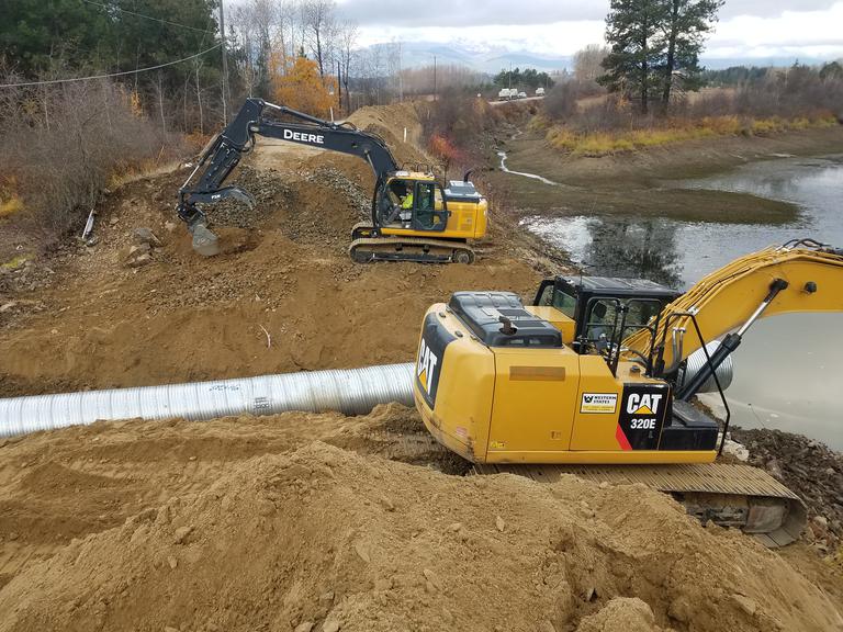 Davis Slough Culvert installation_10_30_18.jpg