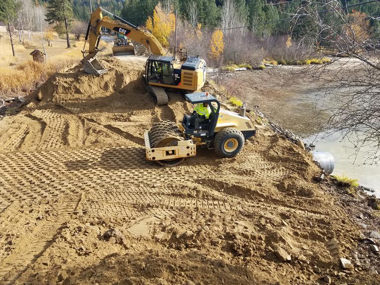 Davis Slough Culvert Installation 10-30-18-2.jpg